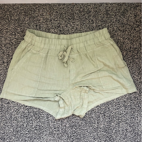 KUT NWOT Sage Green Linen Lightweight shorts drawstring Summer Large - Picture 1 of 6